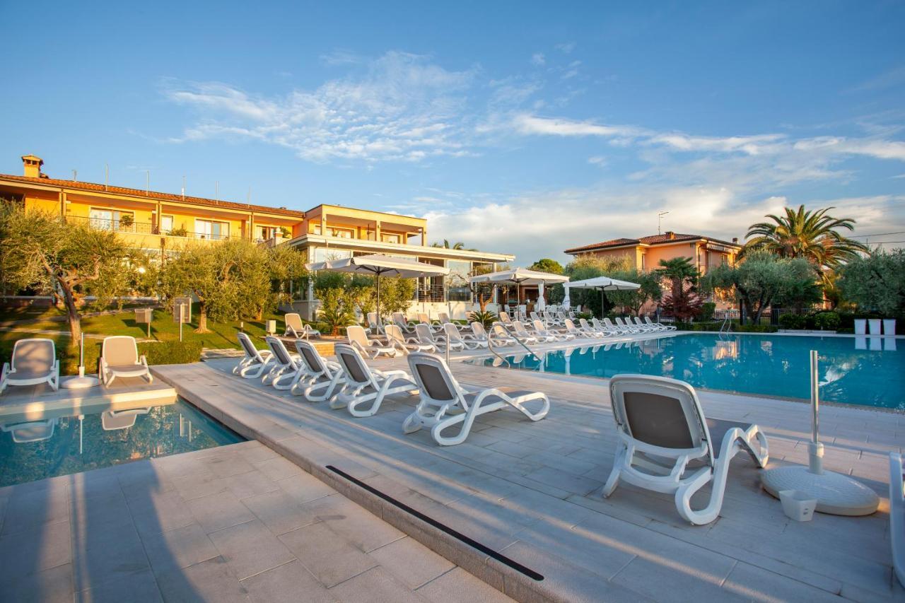 Hotel Villa Olivo Resort 3S Bardolino Exteriör bild