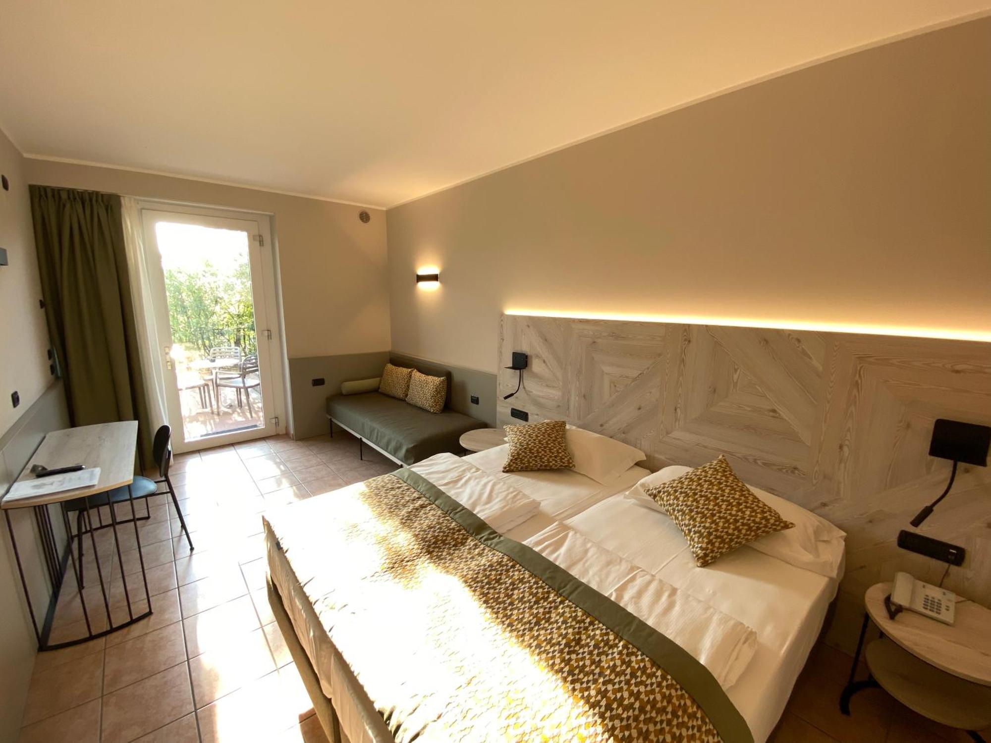 Hotel Villa Olivo Resort 3S Bardolino Exteriör bild
