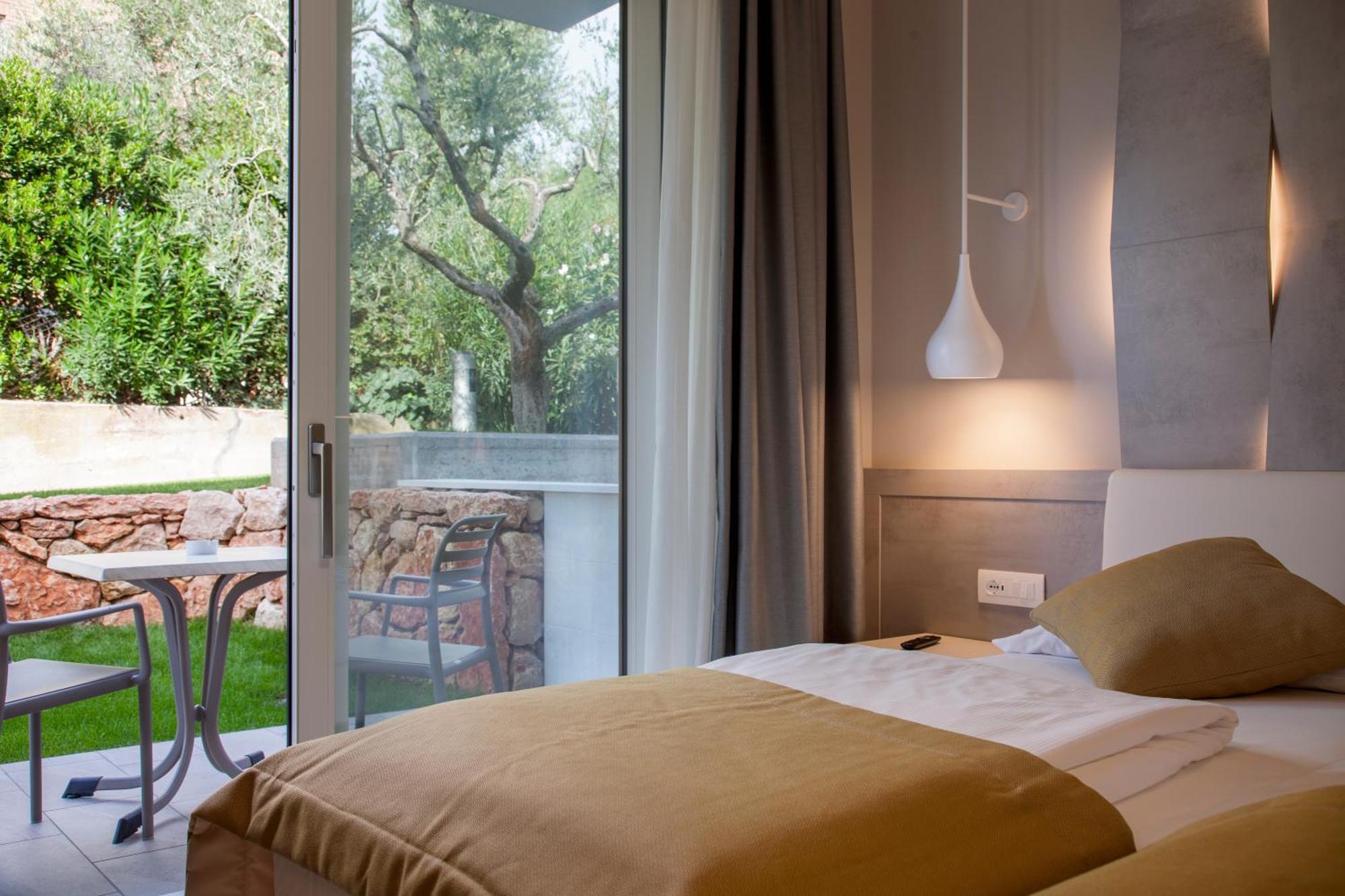 Hotel Villa Olivo Resort 3S Bardolino Rum bild