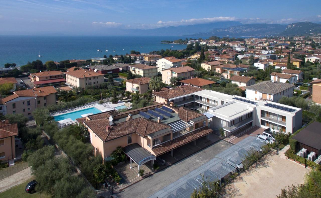Hotel Villa Olivo Resort 3S Bardolino Exteriör bild
